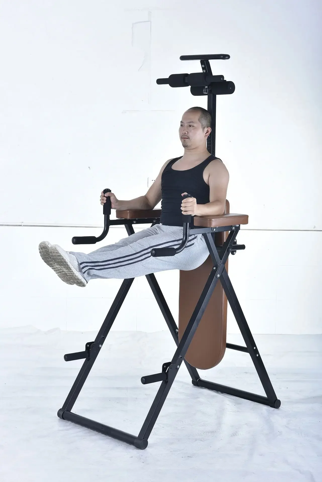 Новый дизайн, многофункциональ – обзор и цена Inversion Table Fold